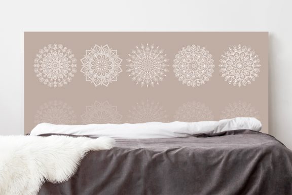 Mandalas blanc et taupe